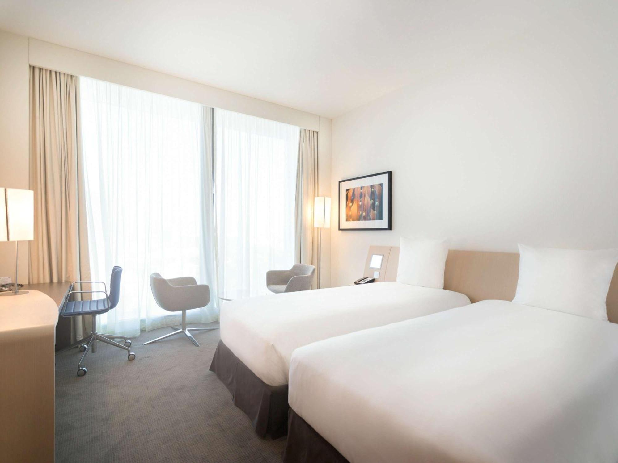 Hotel Novotel Al Bustan 4*