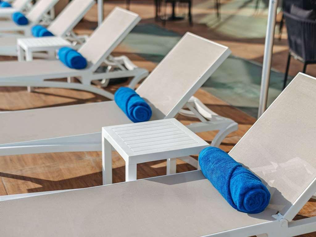 Hotel Novotel Al Bustan 4*