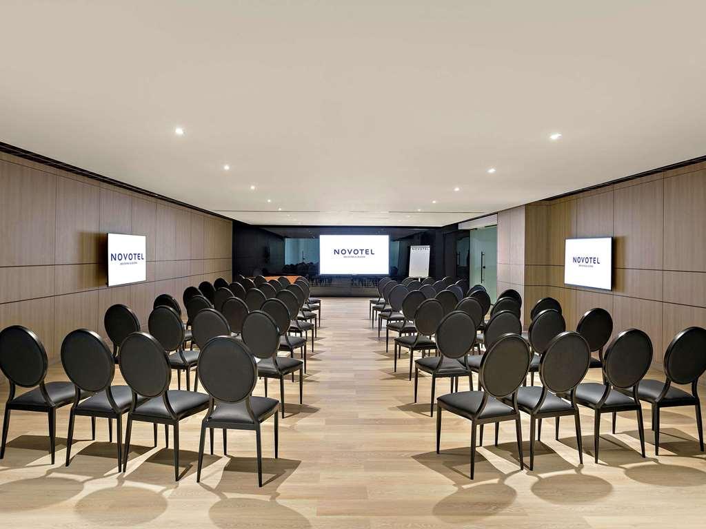 Hotel Novotel Al Bustan